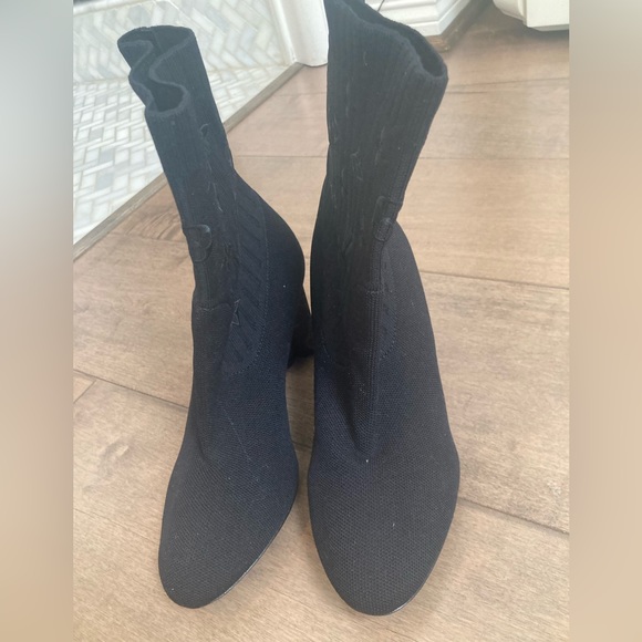 Louis Vuitton silhouette ankle boots - Picture 5 of 5